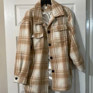 Sebby Long Jacket XL Color: Tan & White